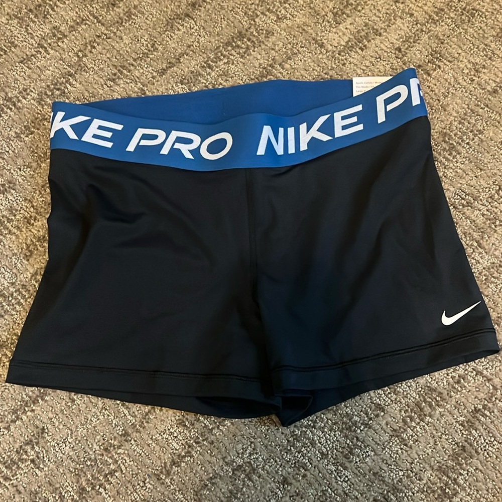 New with tags Nike pro spandex